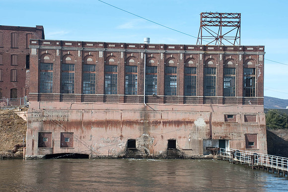 holyoke-8272